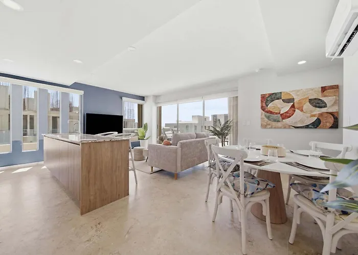 Brand New Pet-friendly - Private Pool Holiday home